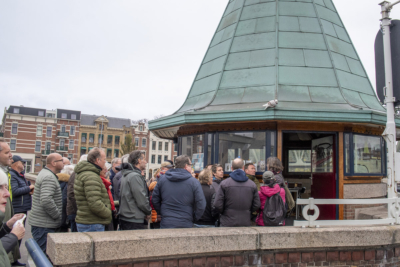 brugwachtershuisje van de Koninginnebrug