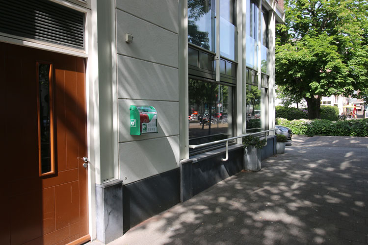 AED in de Van der Takstraat AED in de Van der Takstraat