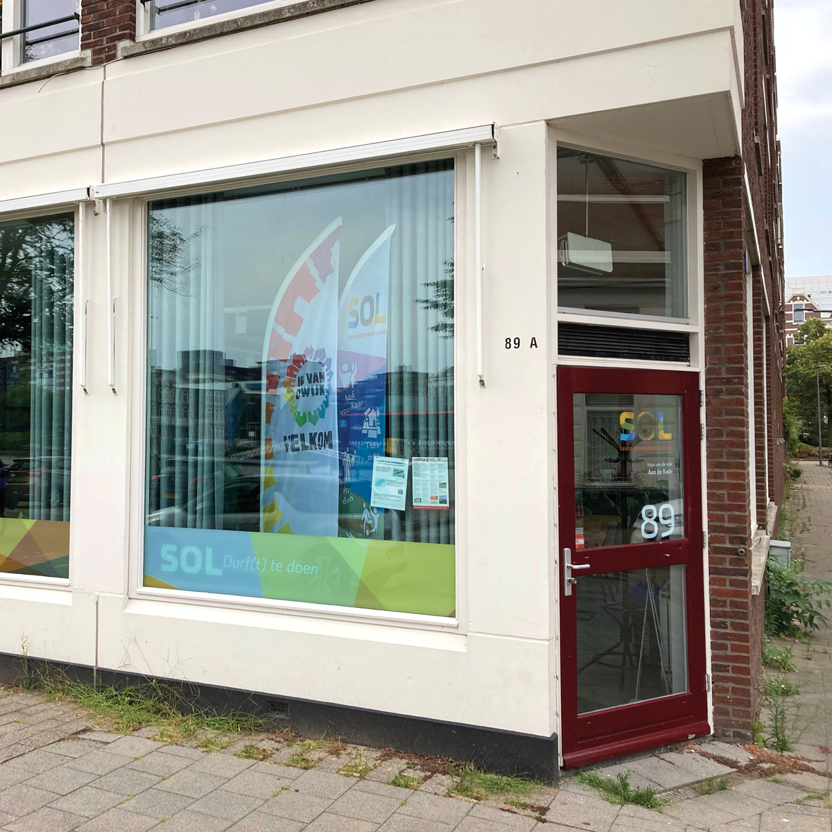 Prins Hendrikkade 89: SOL en de Eilandwinkel Huis van de Wijk, Noordereiland.